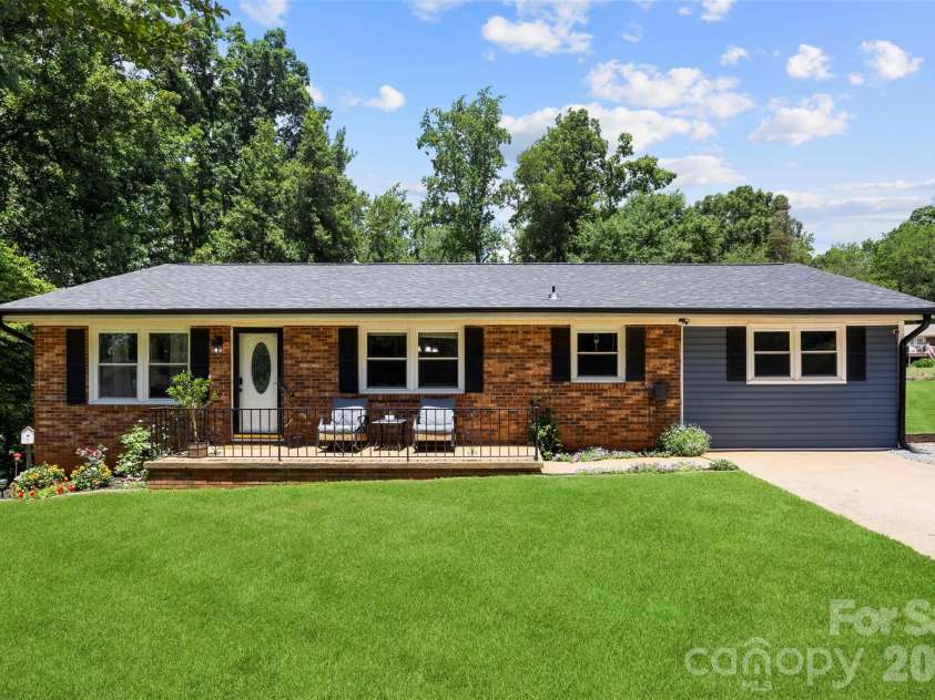 3018 Harold Court, Shelby, NC 28152.  MLS# CAR4396278, YatesRealty ID 34410. 