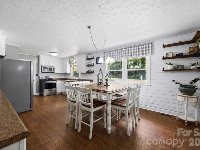 3018 Harold Court, Shelby, NC 28152.  MLS# CAR4396278, YatesRealty ID 34410. 