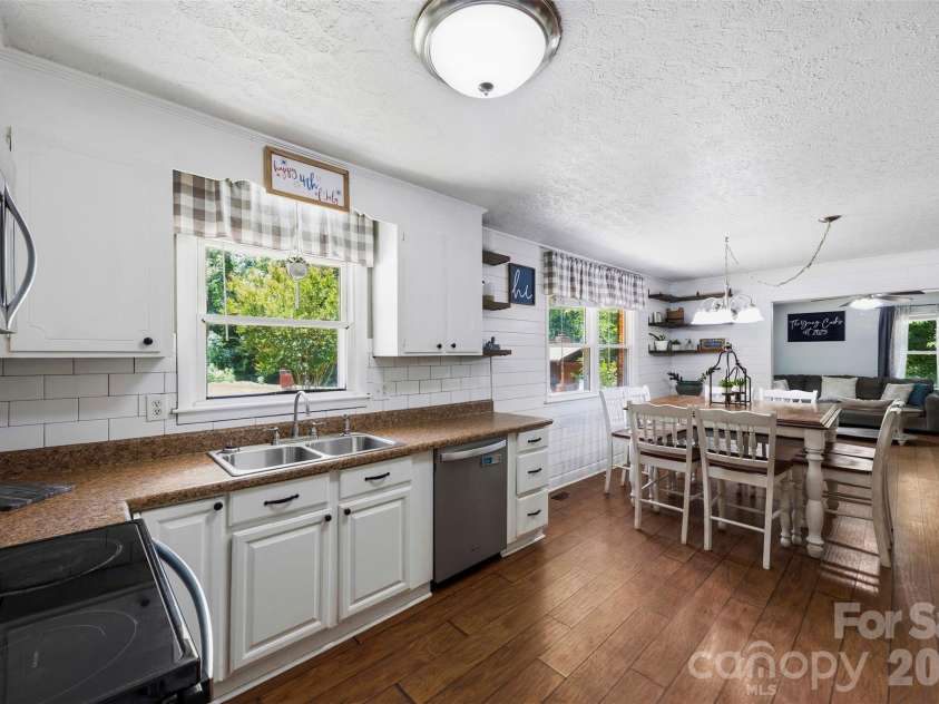 3018 Harold Court, Shelby, NC 28152.  MLS# CAR4396278, YatesRealty ID 34410. 