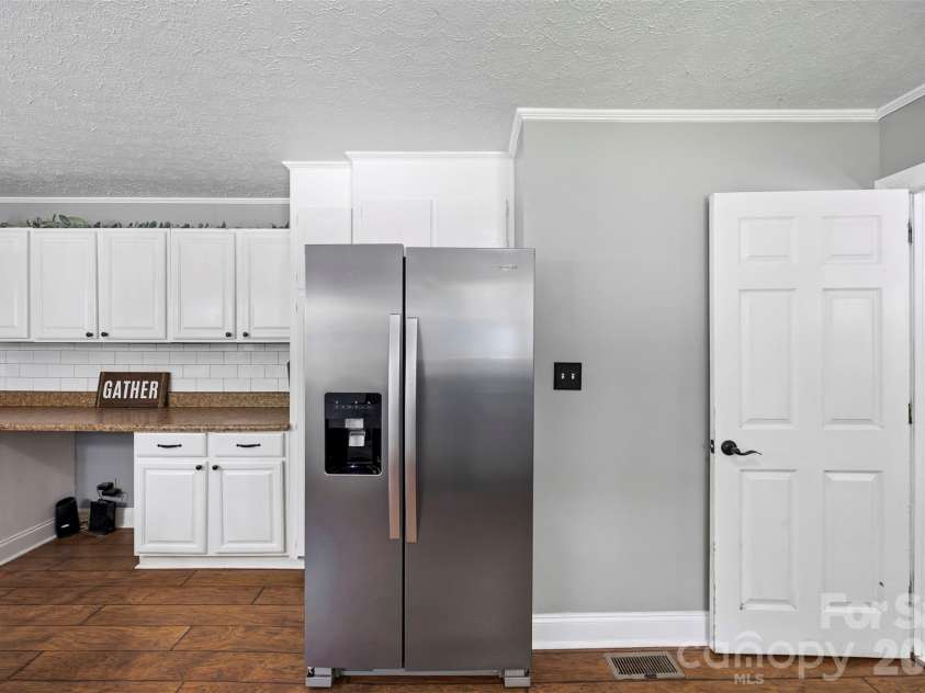 3018 Harold Court, Shelby, NC 28152.  MLS# CAR4396278, YatesRealty ID 34410. 