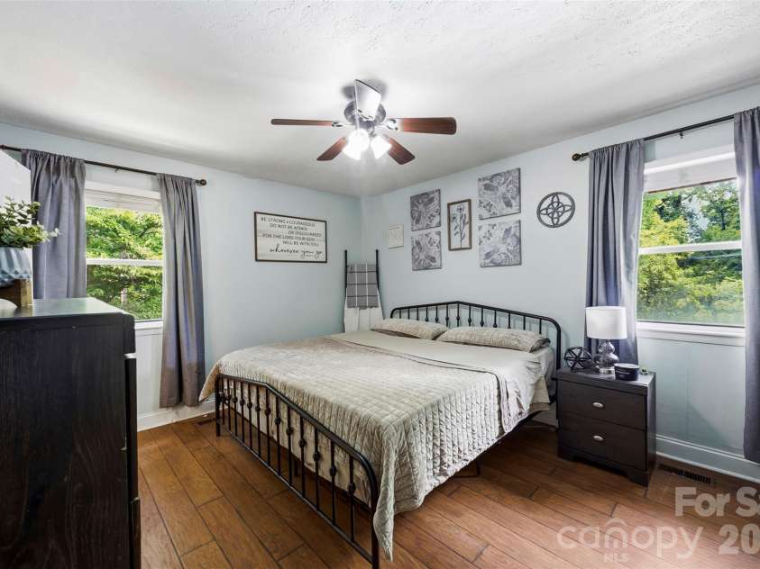 3018 Harold Court, Shelby, NC 28152.  MLS# CAR4396278, YatesRealty ID 34410. 