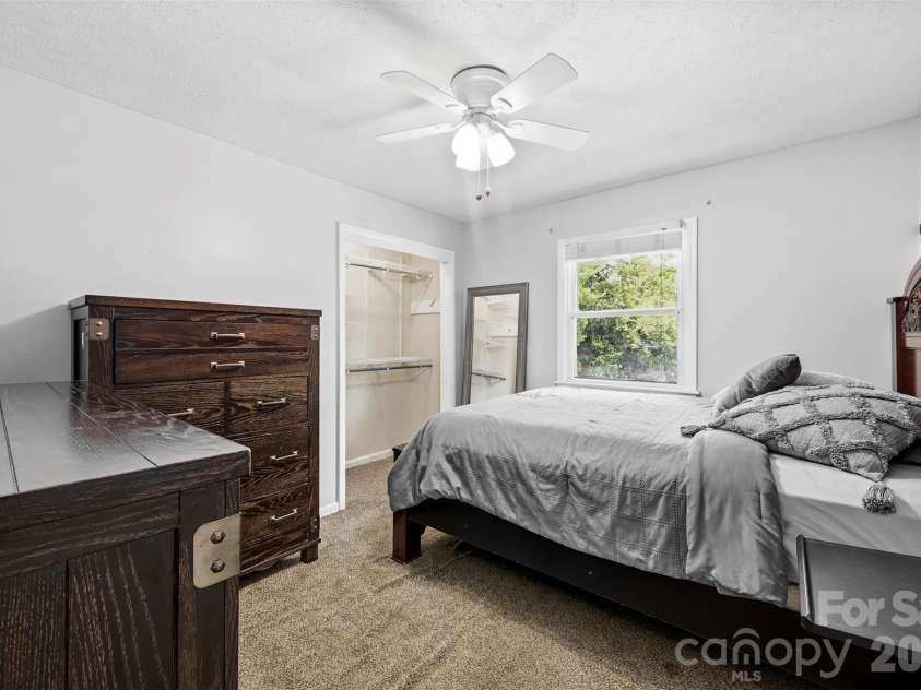 3018 Harold Court, Shelby, NC 28152.  MLS# CAR4396278, YatesRealty ID 34410. 