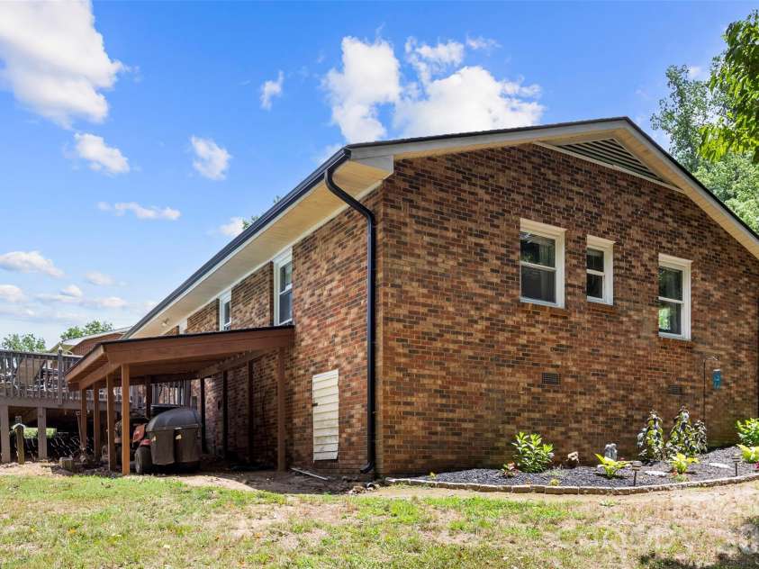 3018 Harold Court, Shelby, NC 28152.  MLS# CAR4396278, YatesRealty ID 34410. 