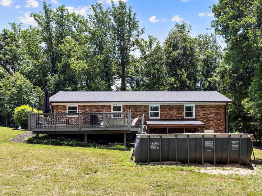 3018 Harold Court, Shelby, NC 28152.  MLS# CAR4396278, YatesRealty ID 34410. 
