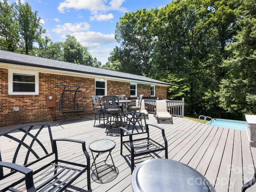 3018 Harold Court, Shelby, NC 28152.  MLS# CAR4396278, YatesRealty ID 34410. 