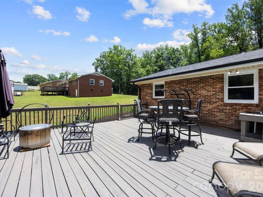 3018 Harold Court, Shelby, NC 28152.  MLS# CAR4396278, YatesRealty ID 34410. 