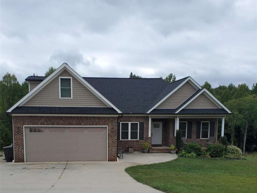 3486 Mason Spring Drive, Lincolnton, NC 28092.  MLS# CAR4397793, YatesRealty ID 34411. 