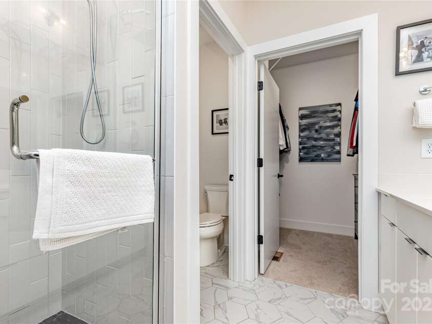 219 Freeland Lane, Charlotte, NC 28217.  MLS# CAR4293678, YatesRealty ID 34414. 