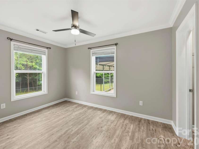 1259 Hardin Road, Dallas, NC 28034.  MLS# CAR4398396, YatesRealty ID 34415. 2nd Bedroom