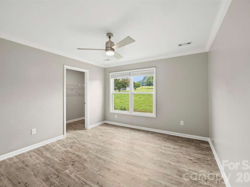 1259 Hardin Road, Dallas, NC 28034.  MLS# CAR4398396, YatesRealty ID 34415. 3rd bedroom