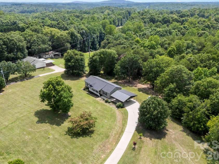 1259 Hardin Road, Dallas, NC 28034.  MLS# CAR4398396, YatesRealty ID 34415. 