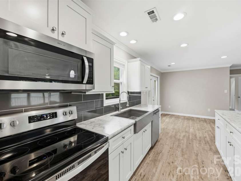 1259 Hardin Road, Dallas, NC 28034.  MLS# CAR4398396, YatesRealty ID 34415. 