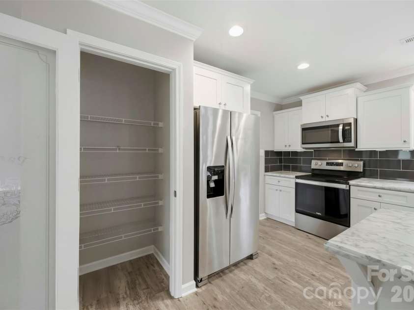 1259 Hardin Road, Dallas, NC 28034.  MLS# CAR4398396, YatesRealty ID 34415. 