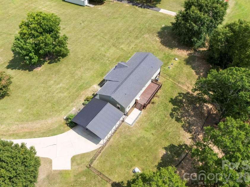 1259 Hardin Road, Dallas, NC 28034.  MLS# CAR4398396, YatesRealty ID 34415. Fenced in backyard