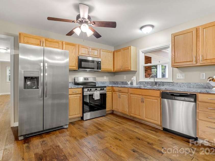 365 Twin Lakes Road, Rock Hill, SC 29732.  MLS# CAR4293841, YatesRealty ID 34415. 
