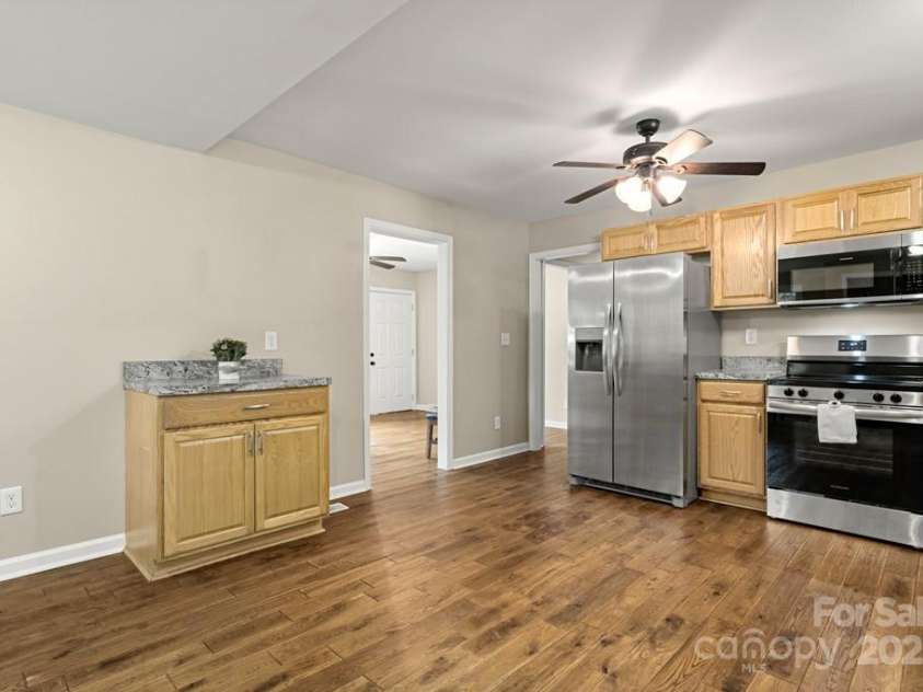 365 Twin Lakes Road, Rock Hill, SC 29732.  MLS# CAR4293841, YatesRealty ID 34415. 