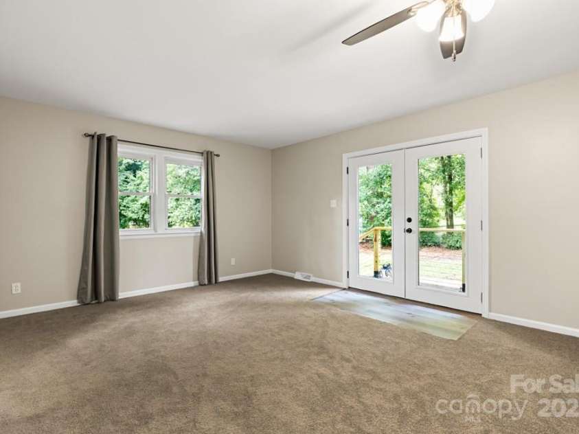 365 Twin Lakes Road, Rock Hill, SC 29732.  MLS# CAR4293841, YatesRealty ID 34415. 