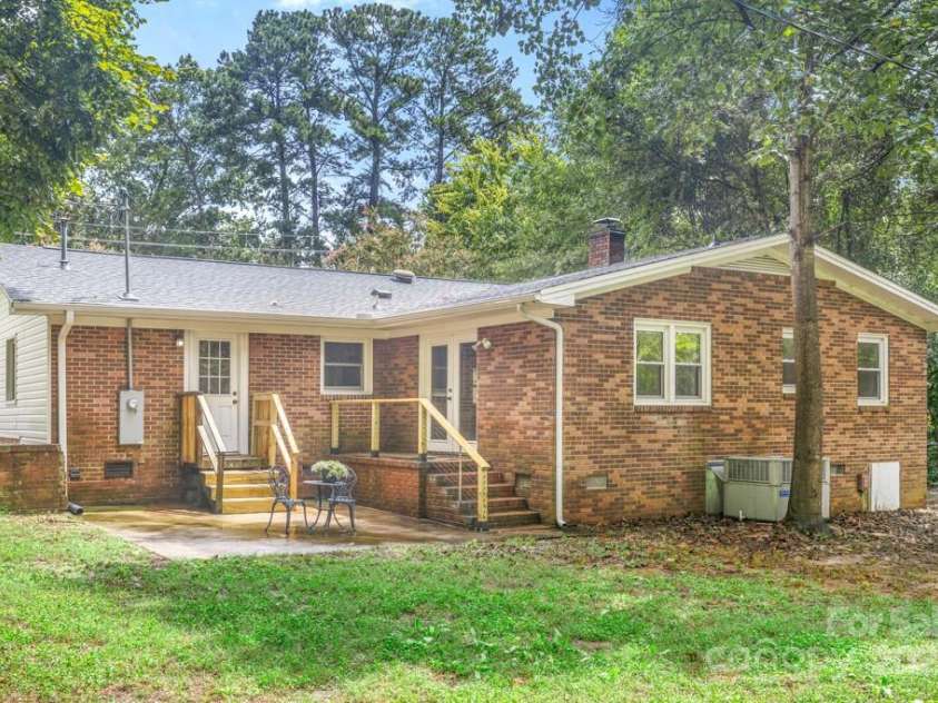 365 Twin Lakes Road, Rock Hill, SC 29732.  MLS# CAR4293841, YatesRealty ID 34415. 
