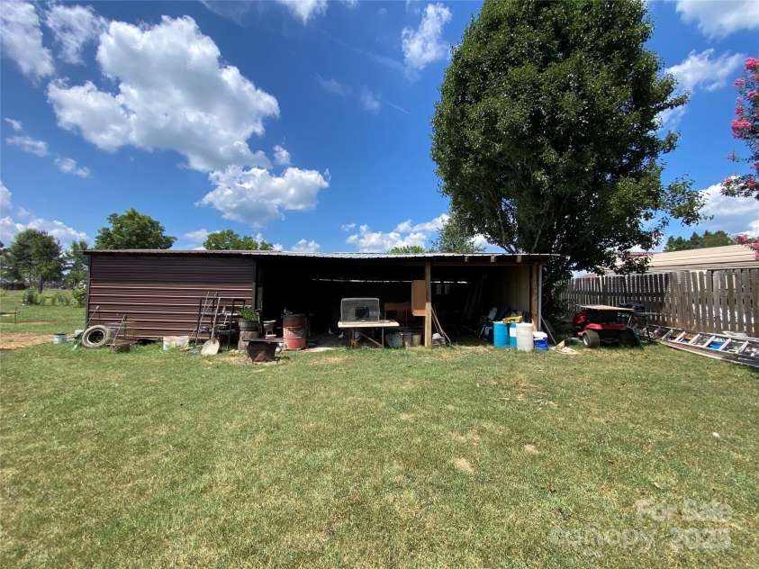 190 Westway Lane, Salisbury, NC 28147.  MLS# CAR4287228, YatesRealty ID 34417. 