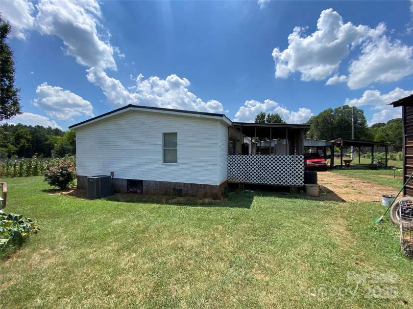 190 Westway Lane, Salisbury, NC 28147.  MLS# CAR4287228, YatesRealty ID 34417. 