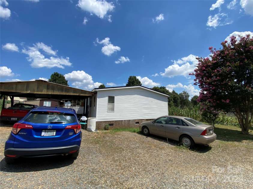 190 Westway Lane, Salisbury, NC 28147.  MLS# CAR4287228, YatesRealty ID 34417. 