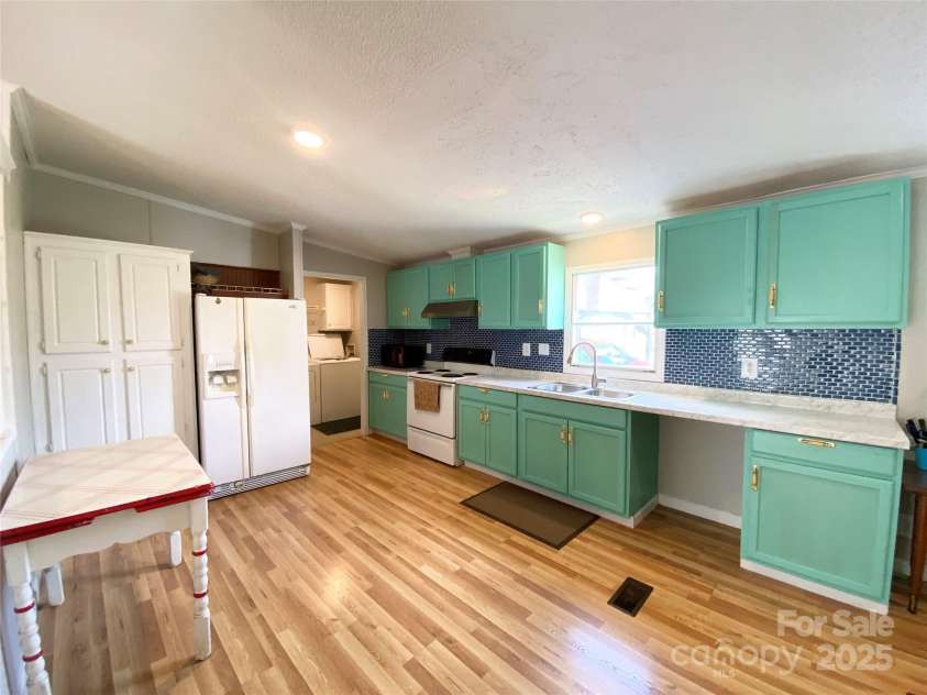190 Westway Lane, Salisbury, NC 28147.  MLS# CAR4287228, YatesRealty ID 34417. 
