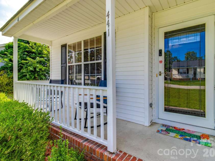 441 Coops Court, West Columbia, SC 29170.  MLS# CAR4397455, YatesRealty ID 34417. 