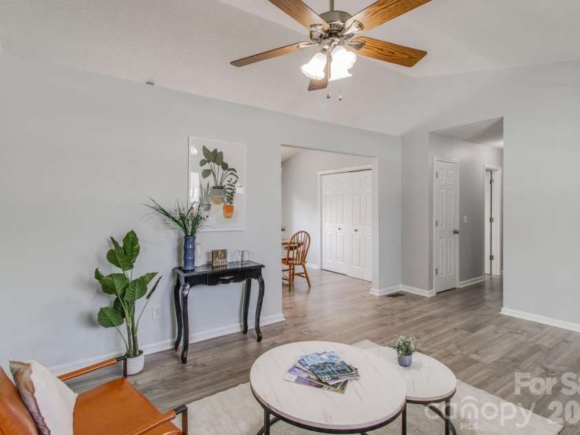 441 Coops Court, West Columbia, SC 29170.  MLS# CAR4397455, YatesRealty ID 34417. 