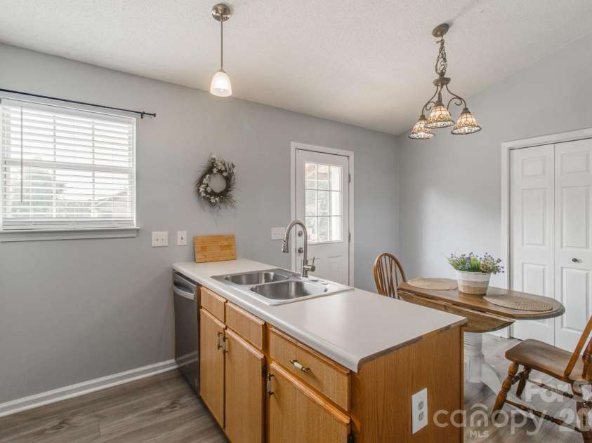 441 Coops Court, West Columbia, SC 29170.  MLS# CAR4397455, YatesRealty ID 34417. 