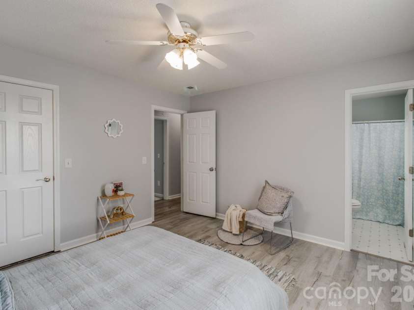 441 Coops Court, West Columbia, SC 29170.  MLS# CAR4397455, YatesRealty ID 34417. 