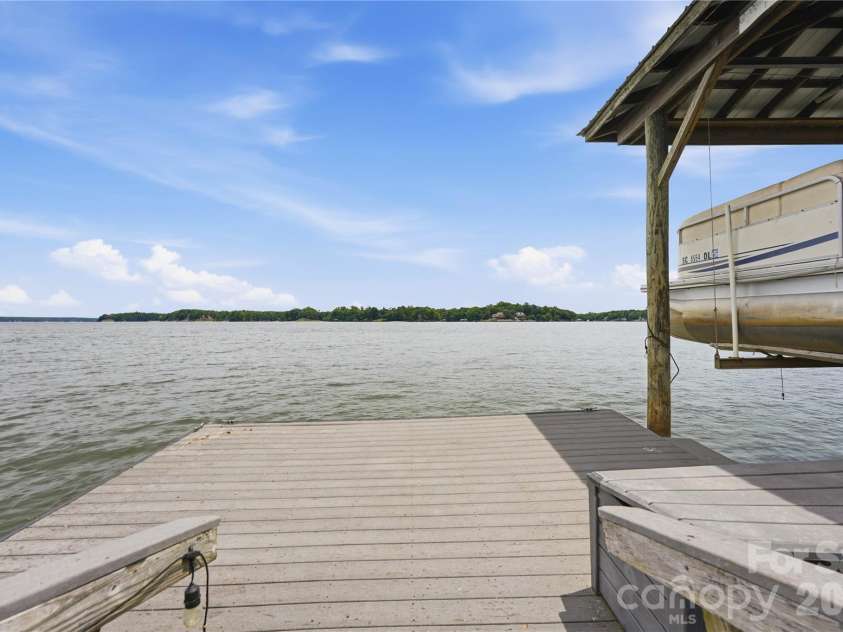 4872 Liberty Hill Road, York, SC 29745.  MLS# CAR4397290, YatesRealty ID 34418. Swimming platform