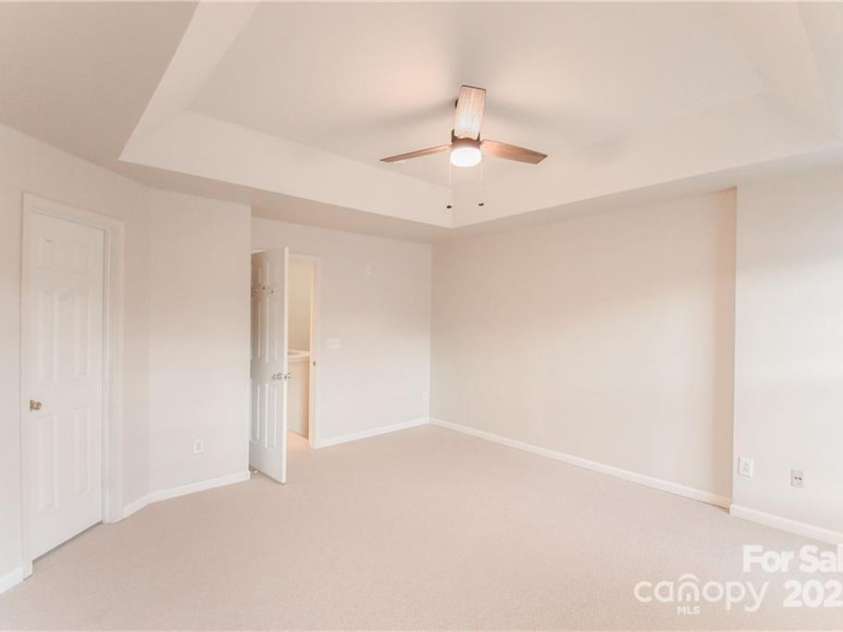 10946 Garden Oaks Lane, Charlotte, NC 28273.  MLS# CAR4219315, YatesRealty ID 3442. 
