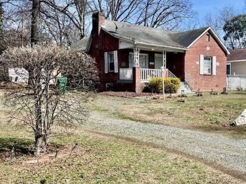 3724 Alabama Avenue, Charlotte, NC 28216.  MLS# CAR4355489, YatesRealty ID 3442. FRONT