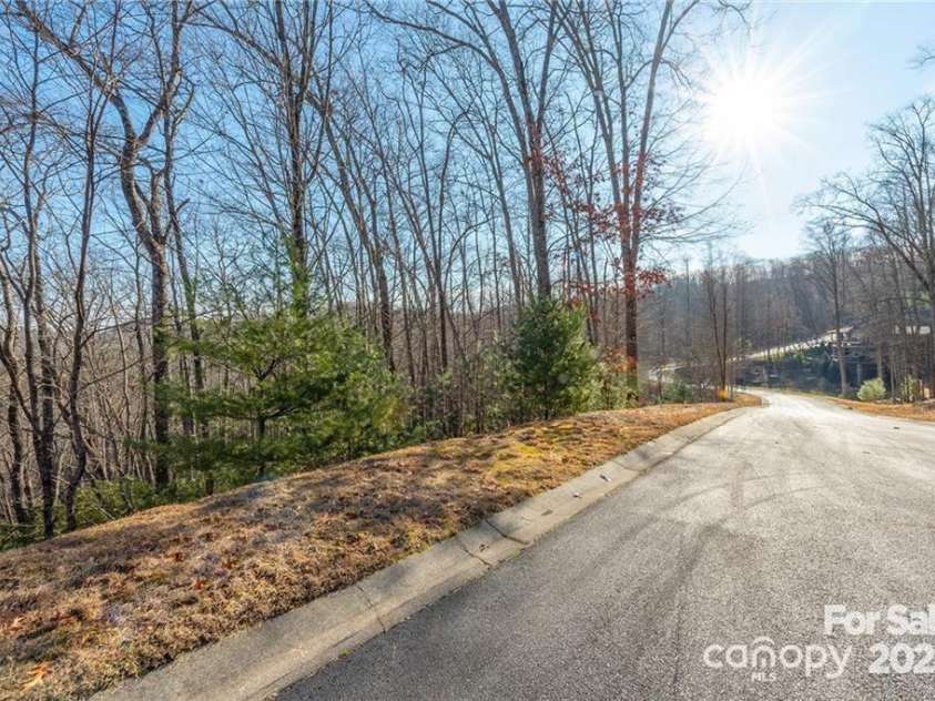 80 Buckhead Trail, Mills River, NC 28742.  MLS# CAR4330273, YatesRealty ID 3442. 