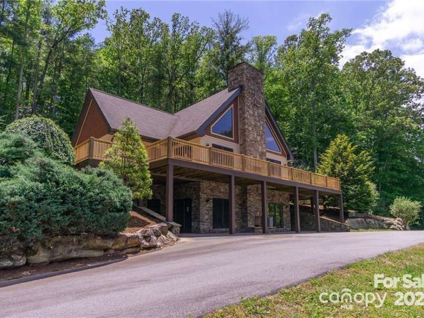 80 Buckhead Trail, Mills River, NC 28742.  MLS# CAR4330273, YatesRealty ID 3442. River Reserve club house