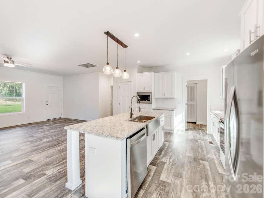 391 Stutts Road, Mooresville, NC 28117.  MLS# CAR4390003, YatesRealty ID 34420. 