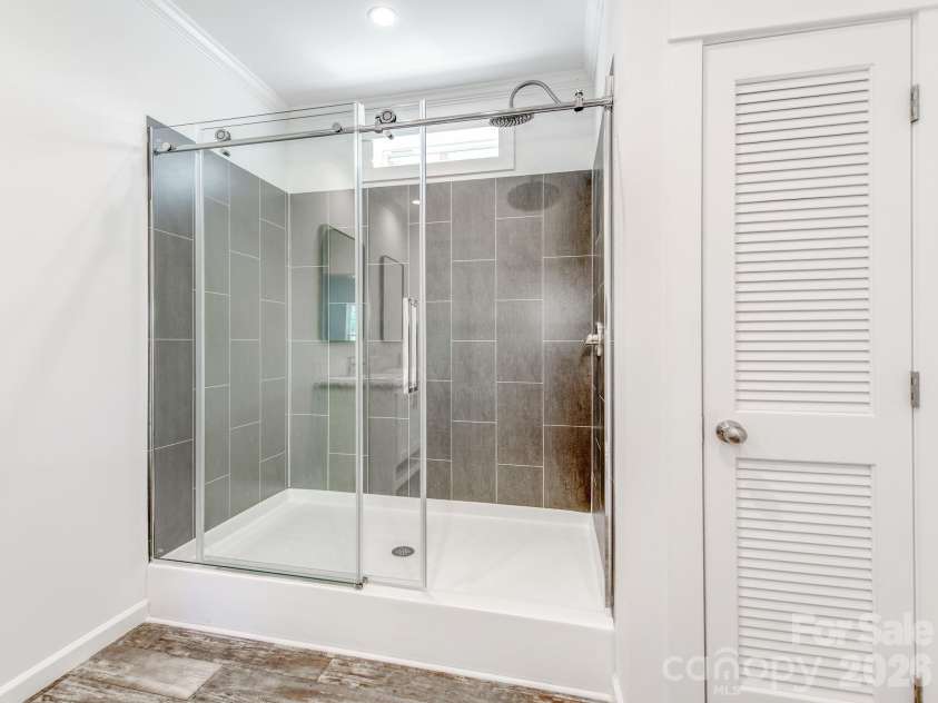 391 Stutts Road, Mooresville, NC 28117.  MLS# CAR4390003, YatesRealty ID 34420. 