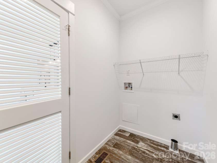 391 Stutts Road, Mooresville, NC 28117.  MLS# CAR4390003, YatesRealty ID 34420. 