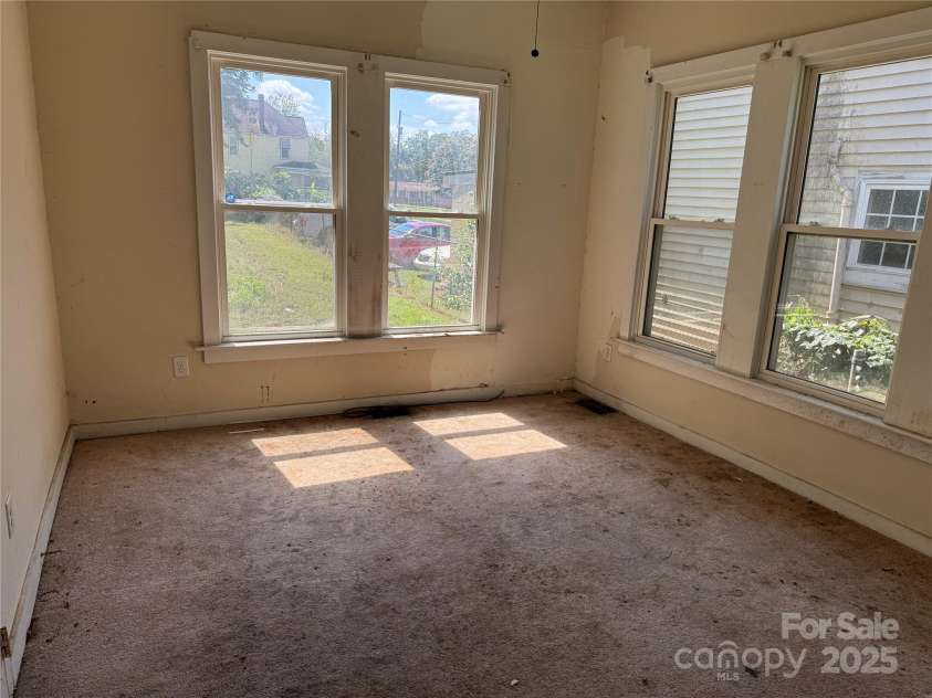 525 Horah Street, Salisbury, NC 28144.  MLS# CAR4295322, YatesRealty ID 34422. 