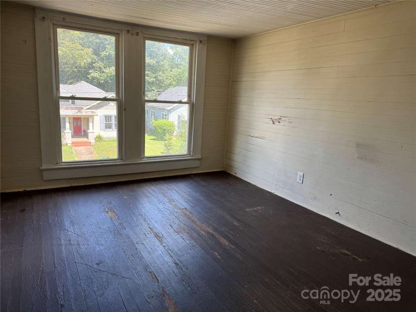 525 Horah Street, Salisbury, NC 28144.  MLS# CAR4295322, YatesRealty ID 34422. 