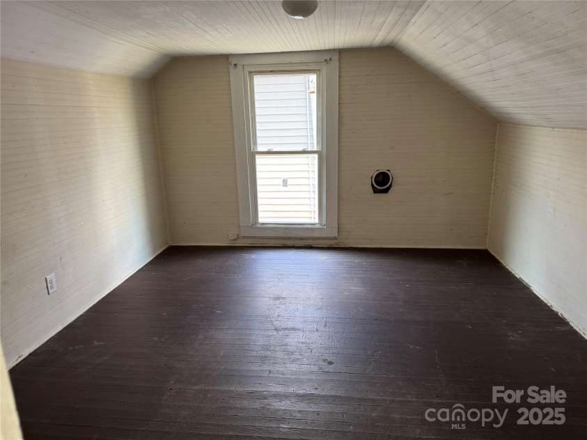 525 Horah Street, Salisbury, NC 28144.  MLS# CAR4295322, YatesRealty ID 34422. 