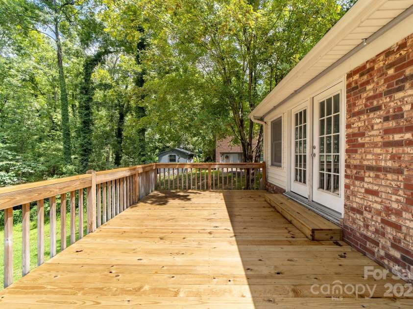 1106 Ladell Lane, Shelby, NC 28152.  MLS# CAR4293556, YatesRealty ID 34423. 