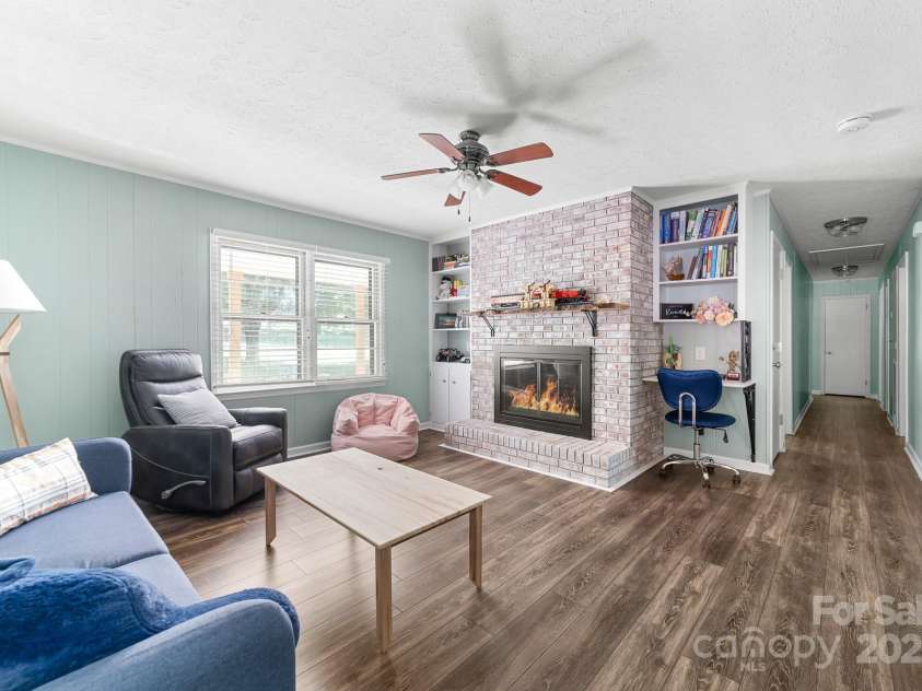 1106 Ladell Lane, Shelby, NC 28152.  MLS# CAR4293556, YatesRealty ID 34423. 