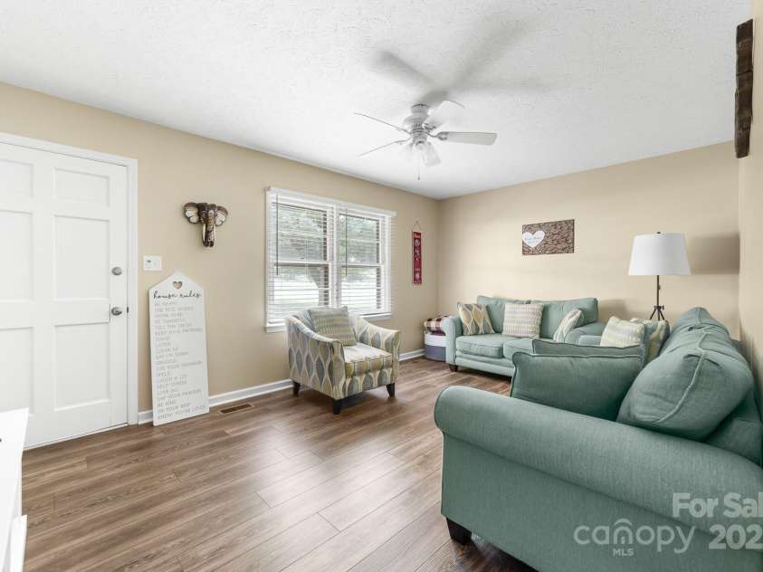 1106 Ladell Lane, Shelby, NC 28152.  MLS# CAR4293556, YatesRealty ID 34423. 