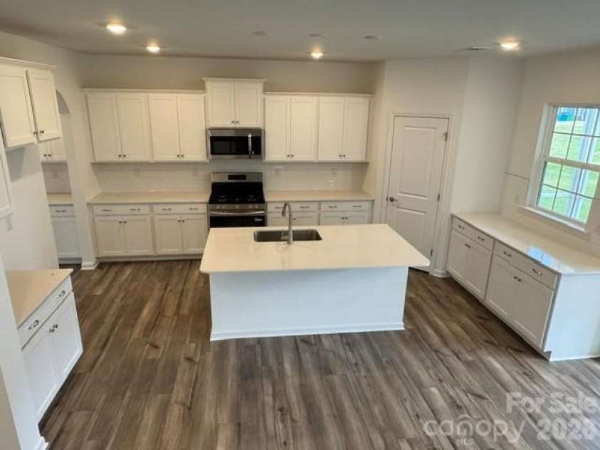1310 Swift Lane, Belmont, NC 28012.  MLS# CAR4399256, YatesRealty ID 34423. 