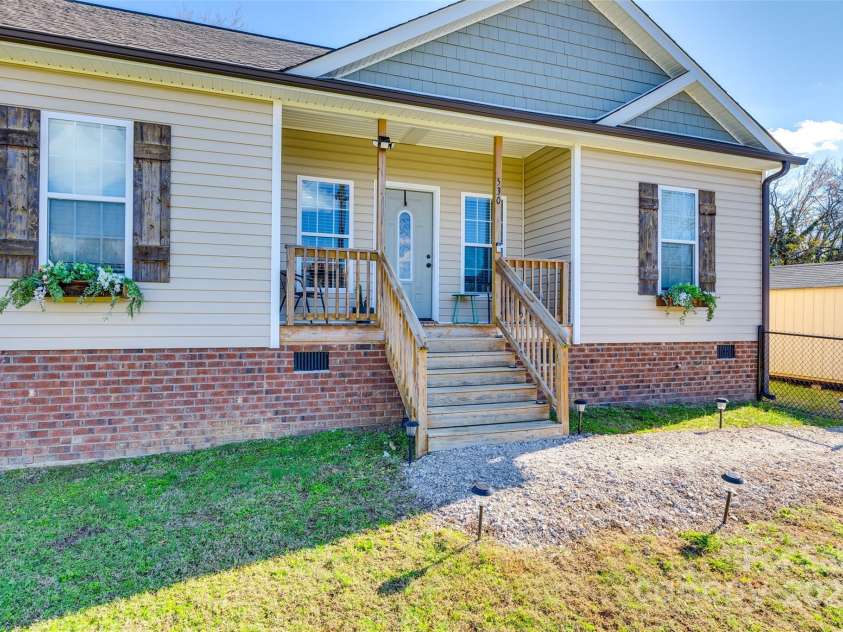 530 Denton Avenue, Chester, SC 29706.  MLS# CAR4287383, YatesRealty ID 34424. 