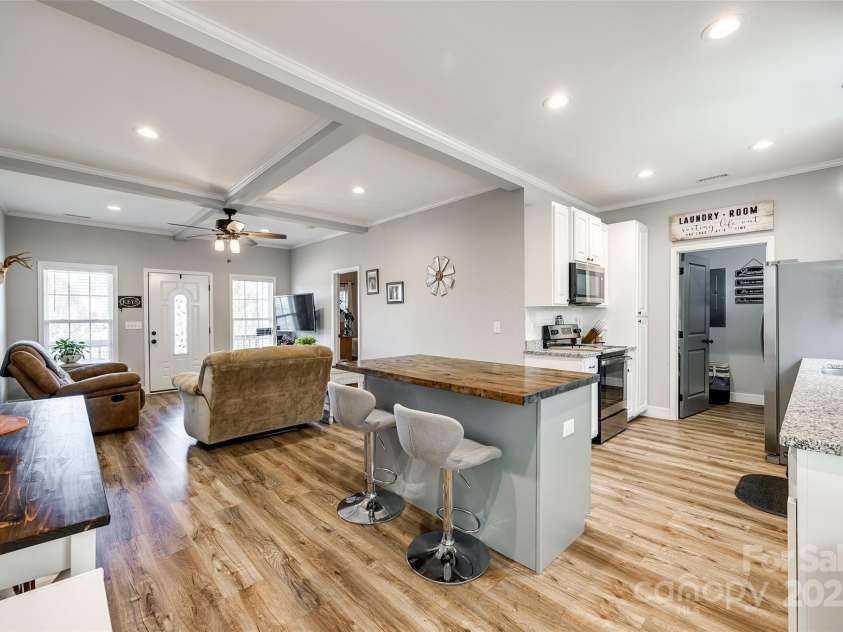 530 Denton Avenue, Chester, SC 29706.  MLS# CAR4287383, YatesRealty ID 34424. 