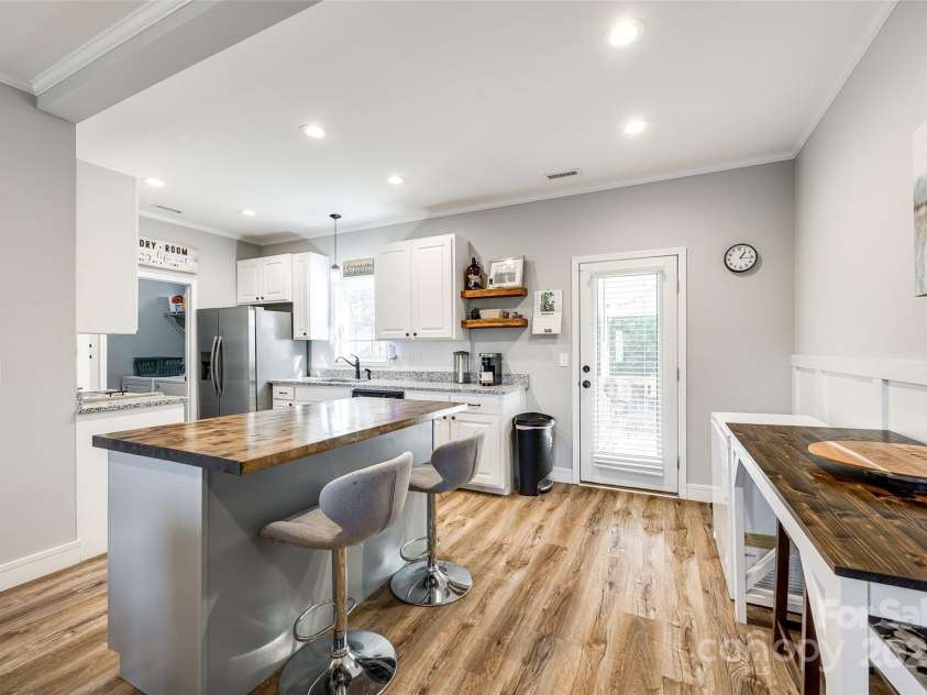 530 Denton Avenue, Chester, SC 29706.  MLS# CAR4287383, YatesRealty ID 34424. 