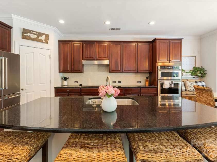 2504 River Oaks Drive, Waxhaw, NC 28173.  MLS# CAR4269382, YatesRealty ID 34425. 