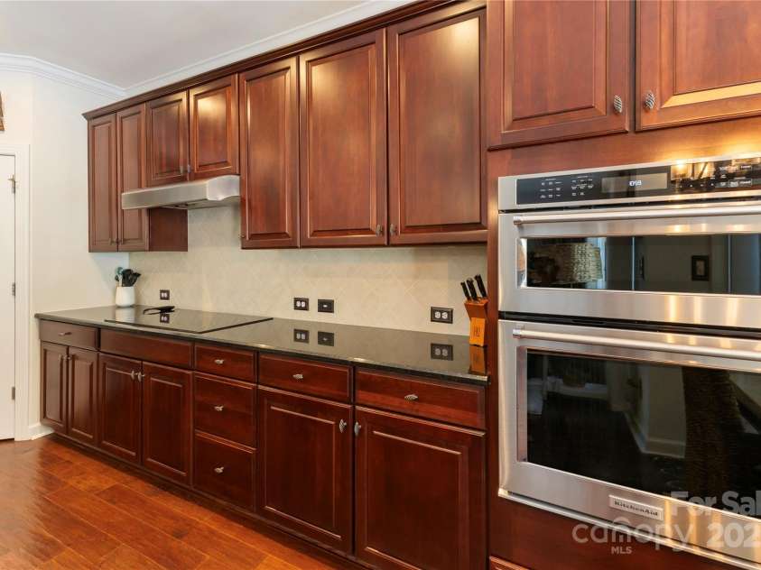 2504 River Oaks Drive, Waxhaw, NC 28173.  MLS# CAR4269382, YatesRealty ID 34425. 